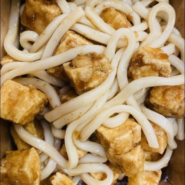 Soy Garlic Tofu Bite Udon